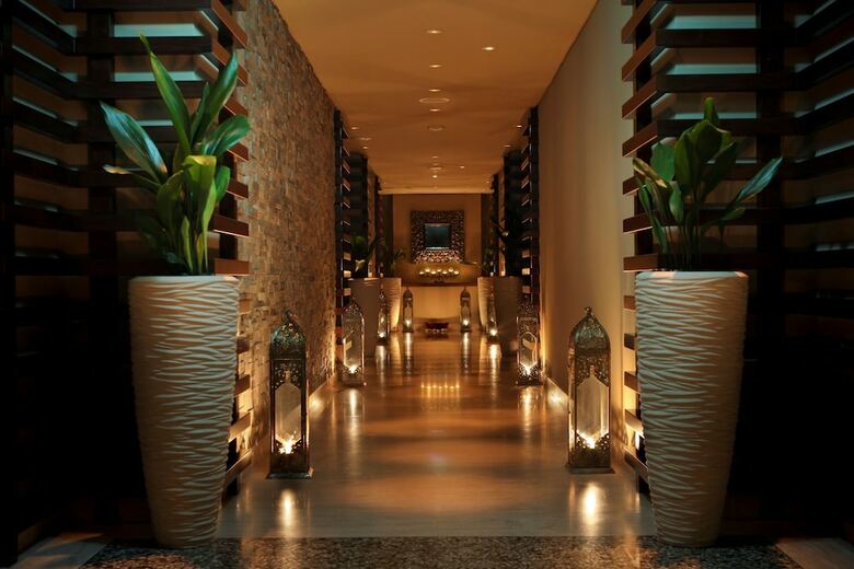 Hotel Grand Millennium Al Wahda Abu Dhabi