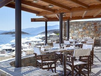 Hotel St Nicolas Bay