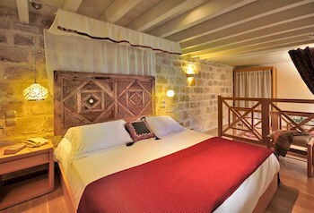 Hotel K�kkini Porta Rossa