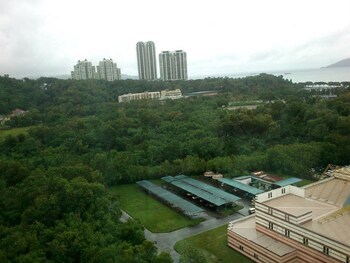 Likas Square Apartment Hotel