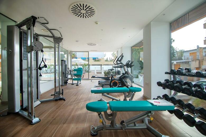 Js Yate Hotel