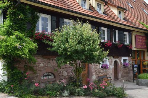 Gutshof-hotel Waldknechtshof