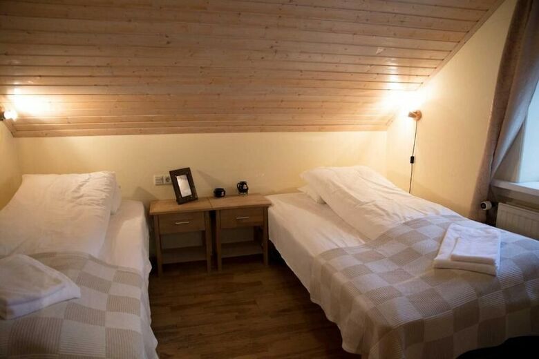 Hostal Guesthouse Hvammur