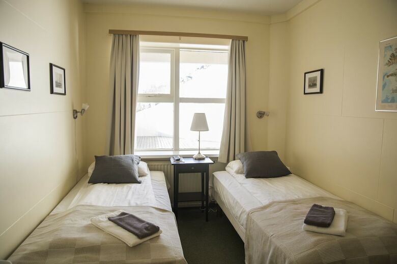 Hostal Guesthouse Hvammur