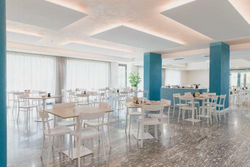 Hotel Holiday