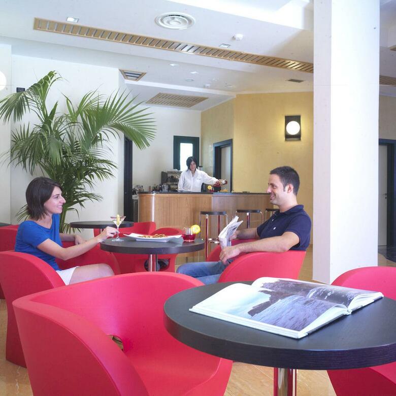 Cerri Hotel