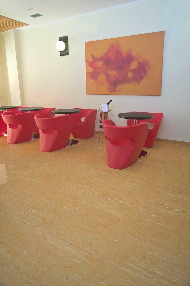 Cerri Hotel