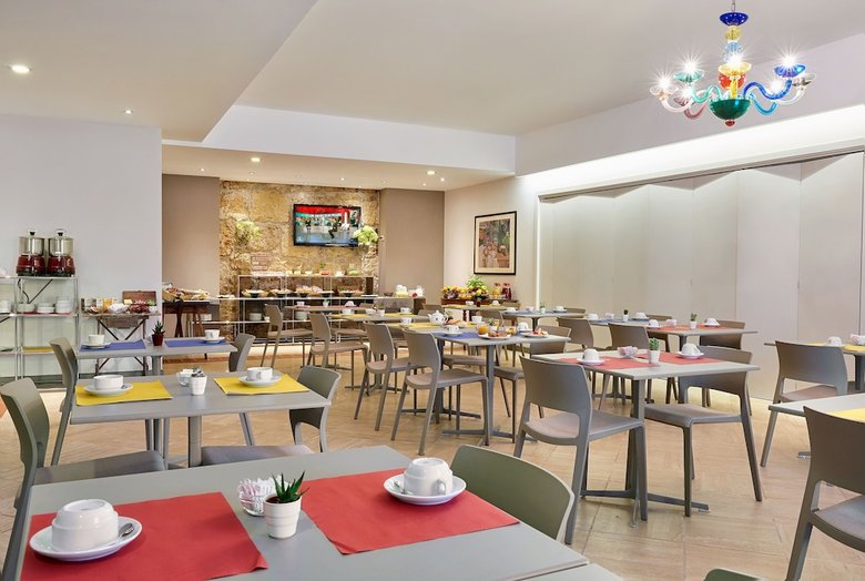 Hotel Al Madarig