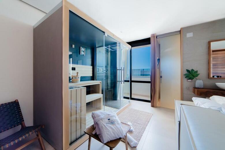 Aurhotel