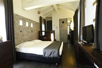 Hotel Ancora Corso Mameli