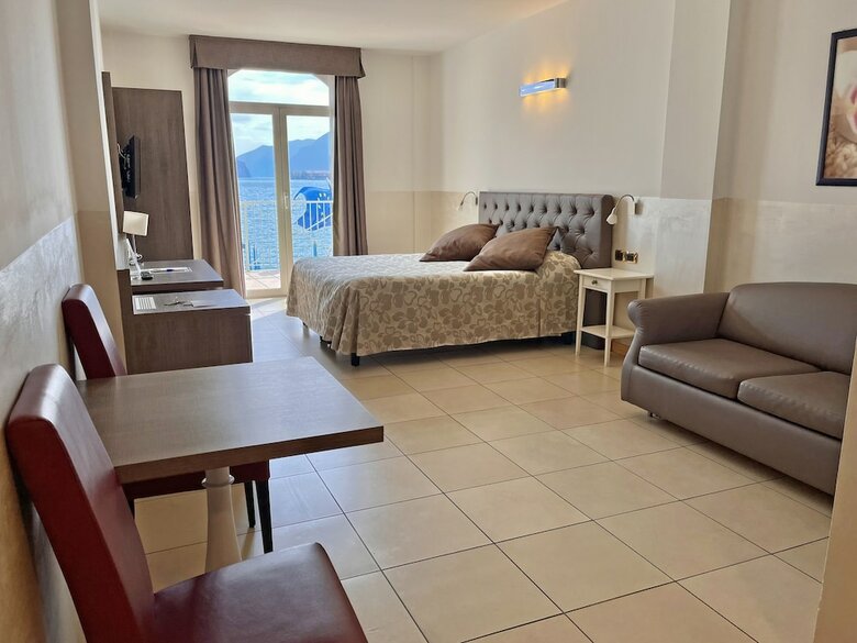 Hotel Lovere Resort & Spa