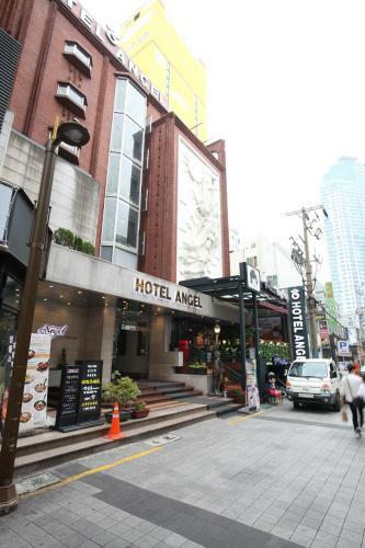 Angel Hotel