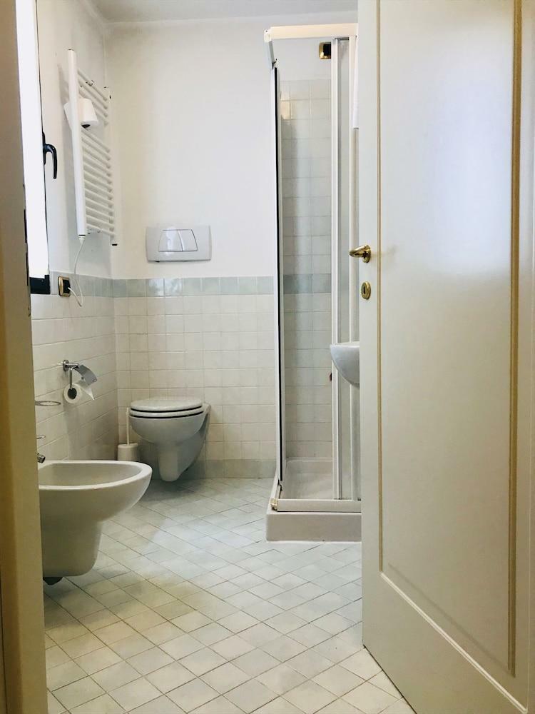 Le Terrazze Sul Lago Suite Hotel