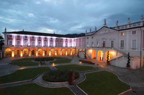 Villa Fenaroli Palace Hotel