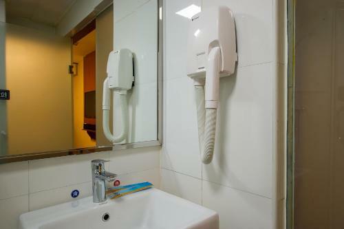 Hotel 7days Premium Fangcun