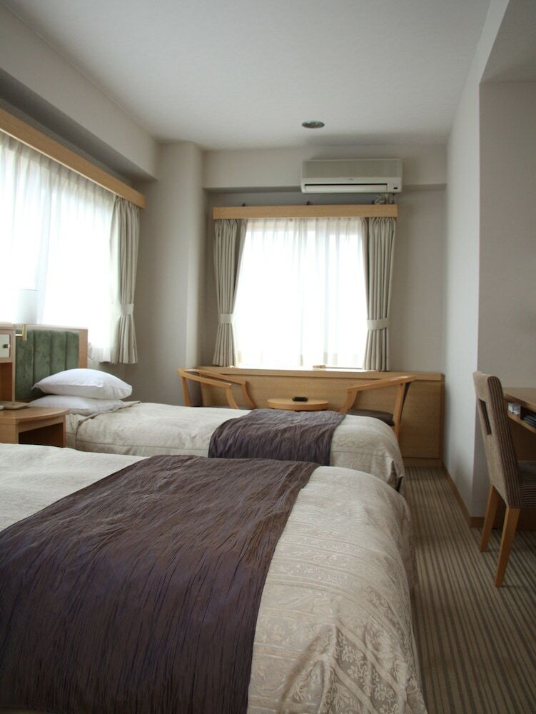 Okazaki New Grand Hotel