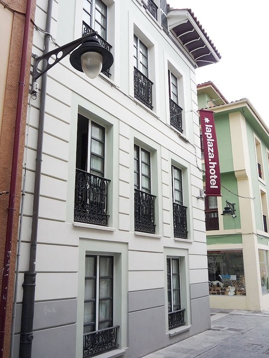 Hotel La Plaza II