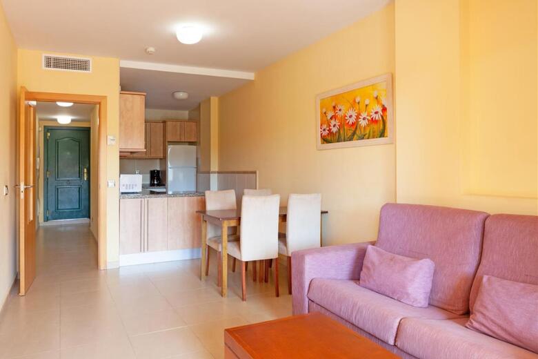 Apartamentos Playamarina