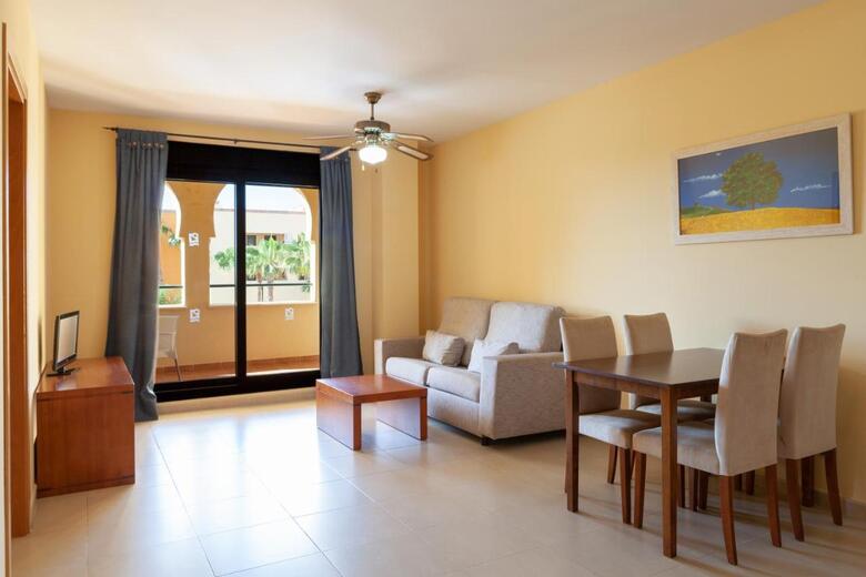 Apartamentos Playamarina