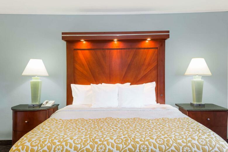 Hotel Days Inn Miami Airport North