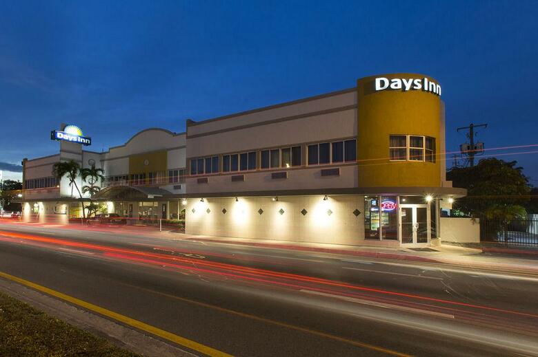 Hotel Days Inn Miami Airport North