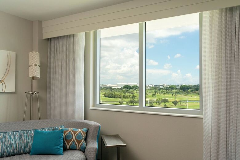 Hotel Courtyard By Marriott Miami Airport South