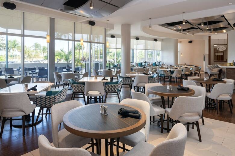 Hotel Courtyard By Marriott Miami Airport South
