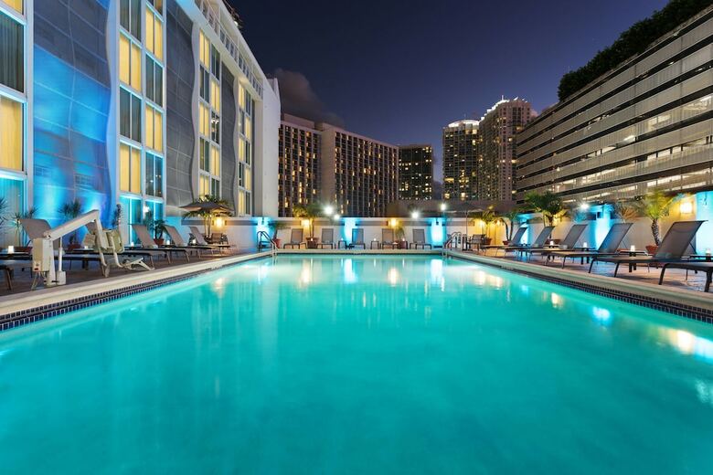 Hotel Courtyard By Marriott Miami Downtown