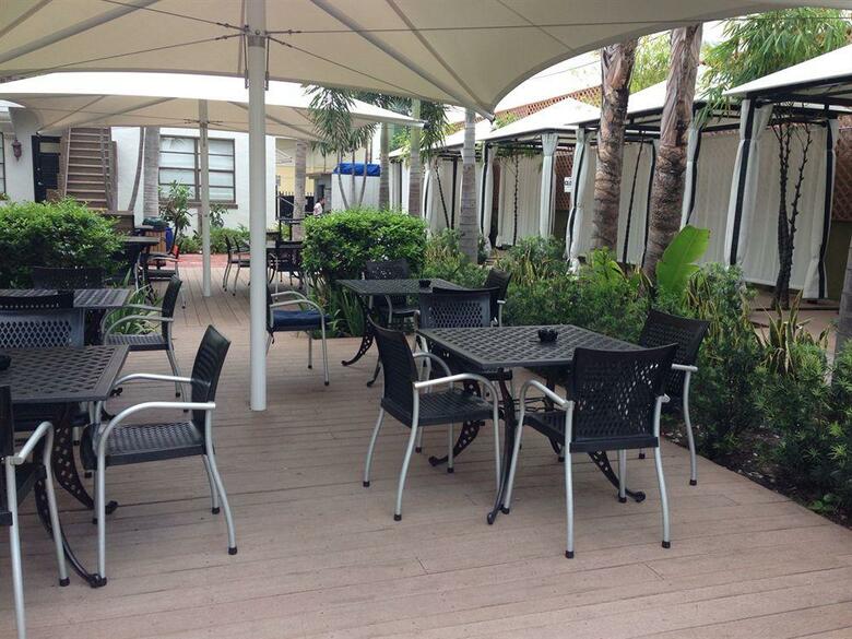 Hotel South Beach Plaza Villas