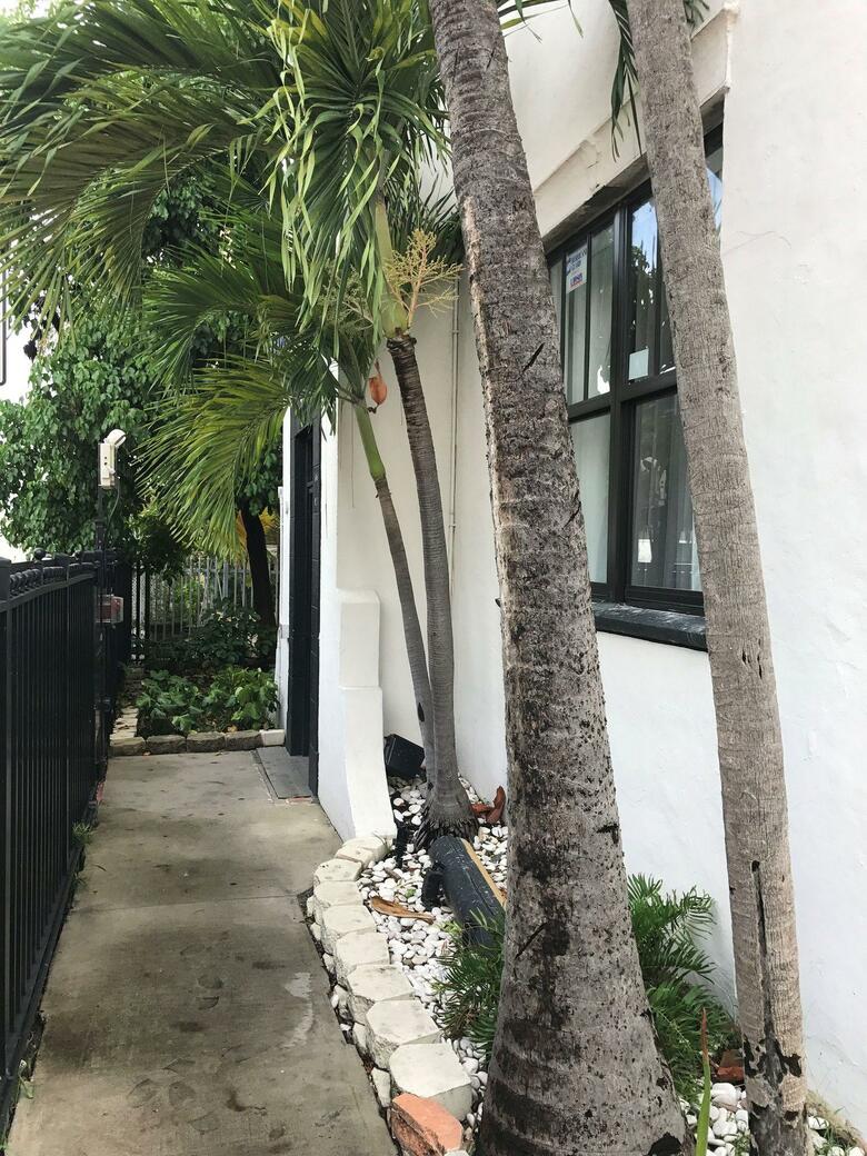 Hotel South Beach Plaza Villas