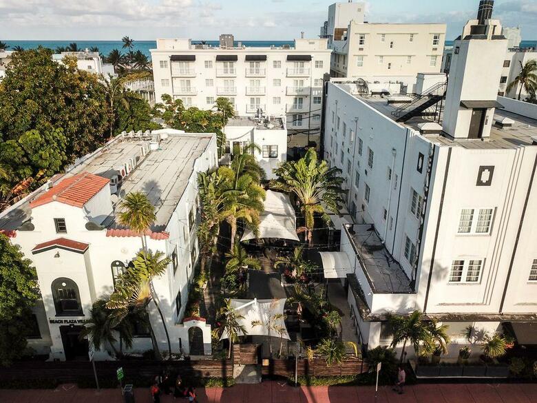 Hotel South Beach Plaza Villas