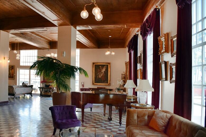 Beach Park Hotel
