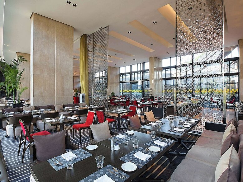 Novotel Kolkata Hotel And Residences