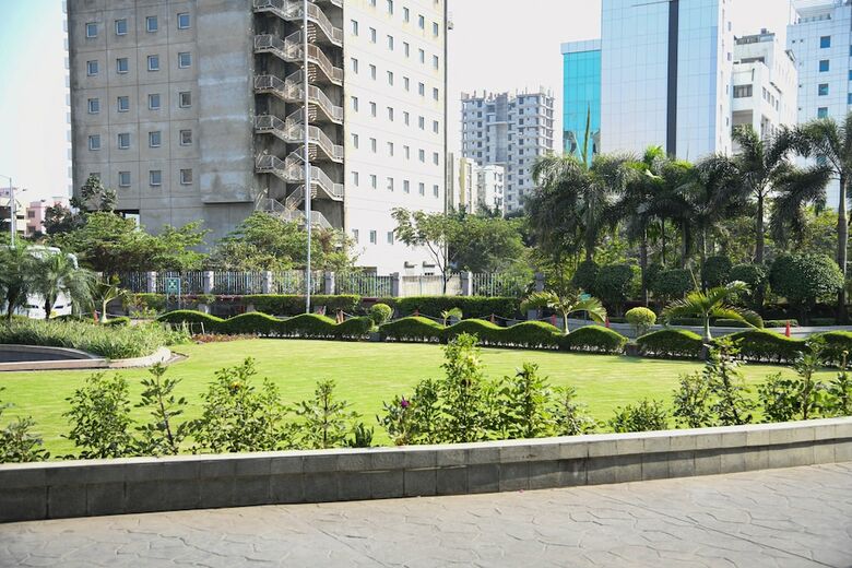 Novotel Kolkata Hotel And Residences