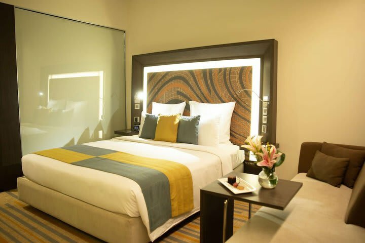 Novotel Kolkata Hotel And Residences
