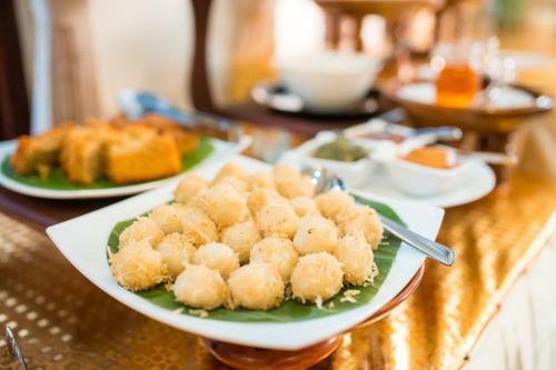 Posada Ang Thong Hotel