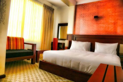 Ceylon City Hotel