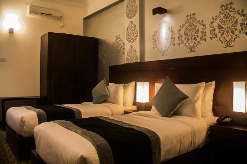 Ceylon City Hotel