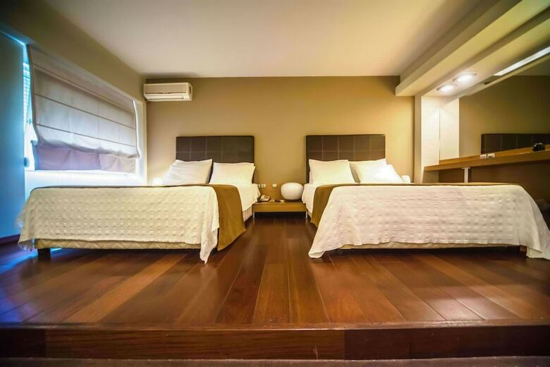 Hotel Capsis