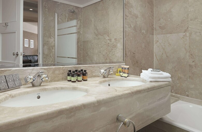 Hotel Njv Athens Plaza