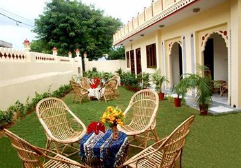 Bed & Breakfast Laxmi Palace - A Heritage Home