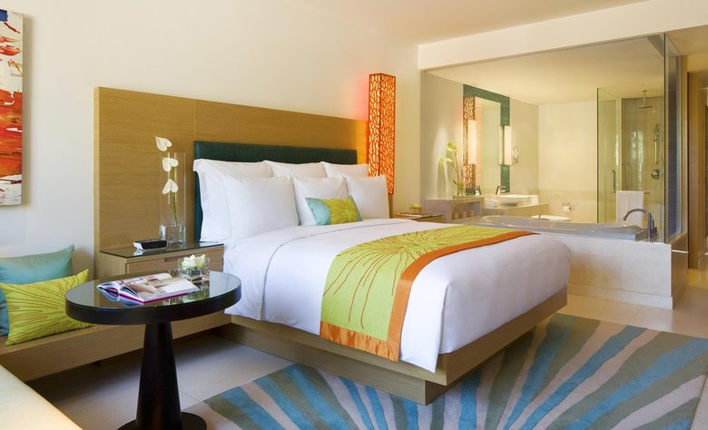 Hotel Renaissance Phuket Resort & Spa