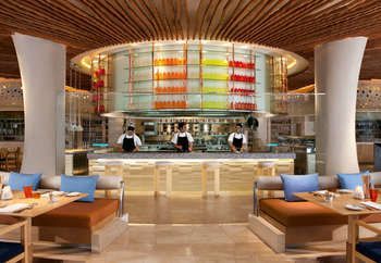 Hotel Renaissance Phuket Resort & Spa