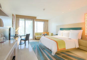 Hotel Renaissance Phuket Resort & Spa