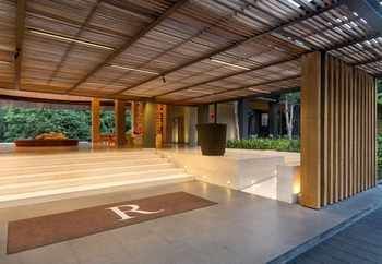 Hotel Renaissance Phuket Resort & Spa