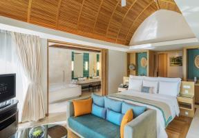 Hotel Renaissance Phuket Resort & Spa