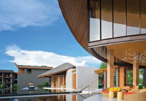 Hotel Renaissance Phuket Resort & Spa