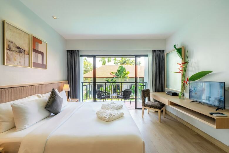 Hotel Estella Phuket Mai Khao Beach Resort