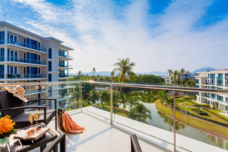 Hotel Centara Grand West Sands Resort & Villas Phuket