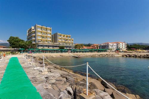 Hotel Bellevue Et Mediterran�e